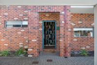 Happy Stays Classic Mid-Century Modern Escape - B&B