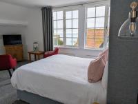 Kamer met Kingsize Bed en Uitzicht op Zee