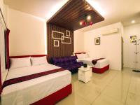 Großes Doppel-/Zweibettzimmer