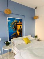 Studio-Apartment mit Balkon