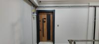 Apartamento de 3 dormitorios con balcón