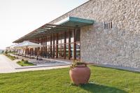 Domeniul Vila Dobrusa - Crama AVINCIS - B&B Drăgăşani