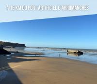 Saint Ho Mer Maison lumineuse vue mer 8 pers 4 chambres 2 sdb 2 WC étage rénové en 2025 belle terrasse grand jardin clos parking 8 mn à pied petite plage grand jardin près de Port en Bessin, Bayeux et plage Omaha beach - Chambres d'hôtes Sainte-Honorine-des-Pertes