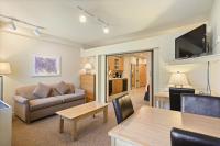 Palisades Tahoe Lodge Rentals Studio #250 - B&B Olympic Valley