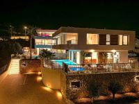 Villa con Piscina Privata