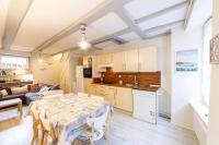 Charmante maison pêcheur - 50m mer - B&B Cancale