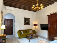 Campo San Polo Canal View Apartment - B&B