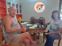 Orange valley Homestay Near Lulu Kochuveli - B&B