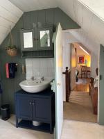 Loch Ness village cottage for 2 with free parking & pets welcome - Chambres d'hôtes Drumnadrochit