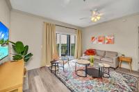 2BR Condo with Hot tub and pool, near Disney! - B&B