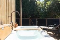 The Secret Studio, Outdoor Bath & Pizza Oven - B&B Distretto di New Plymouth