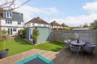 Melrose- Beautiful 4 Bedroom Home With Parking - Bed and Breakfast The City of Brighton and Hove