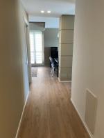 Appartamento con 2 Camere da Letto e Vista Lago