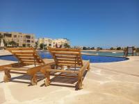 Waterside Serene Getaway 2beds apt - El Gouna - B&B