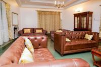 DLT Luxury Villa - 4 Bedrooms - Bed and Breakfast Limbe