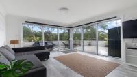 Booneroo At Its Best - B&B Hawks Nest