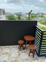 J&M Staycation Spot NEW 2BR Flat near City Center - B&B Mayao Crossing