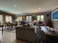 The Little Mongrel Bryanston - Bed and Breakfast