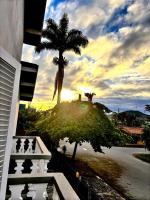 Flat duplex localização espetacular 2 quadras da praia - B&B Ubatuba