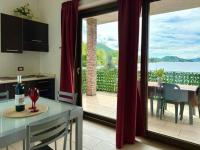 One-Bedroom Apartment with Terrace