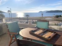 MediTerra Stay Anavyssos Seaview - B&B