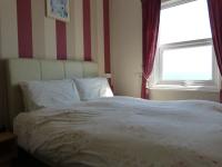 Double Room with Private External Bathroom