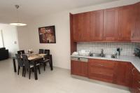 Seaview Limassol Apartment 602 by Ezoria Villas - B&B Limisso