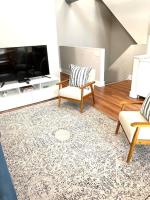 Beautiful Unit CHI in Prime River North - top floor - B&B Chicago