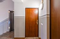 One-Bedroom Apartment with Balcony