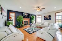 Dyer Family Escape - 20 Mi to Lake Michigan! - Bed and Breakfast Schererville