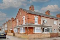 3-Bed Retreat with Free Parking and Long Stay Deals - B&B