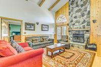 2 Mi to Dtwn Cloudcroft Home with Furnished Deck - B&B Cloudcroft