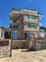 Haus Maximilian - B&B Sarandë