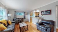Great two bedroom family spot with convenient access to downtown - B&B