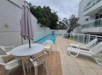 Apartamento confortável e com Piscina a 900 m da praia de Itacoatiara - Chambres d’hôtes Niterói