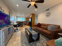 2 br with Pool & washer dryer - B&B Baton Rouge