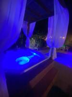 Queen Suite with Pool View