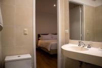 Striking 1BR near Malecon in Miraflores by Wynwood House - Chambres d'hôtes Lima