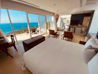 Deluxe Double Room with Balcony and Sea View
