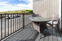 Seaside 2 Bed 2 Bath Haven Short Walk to the Beach - B&B Christchurch