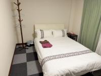 Tweepersoonskamer met Gedeelde Badkamer