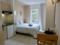 Le clos d'Aix studio 205 parking et piscine gratuite - B&B