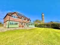 Stunning 7 Bedroom Escape Near New Forest and Beach - Large Garden - Pool Table - Serene Setting - Sleeps 14 - Ferienwohnung Sway
