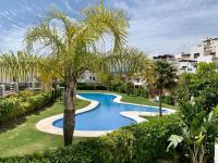 Sunset Golf Luxury Apartment with Big Terrace - Chambres d'hôtes Estepona