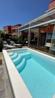 Salobre Villa Crono - Bed and Breakfast