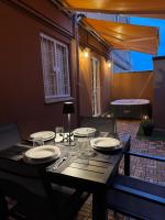 Welcoming Vatican Garden Home - with Hot Hub - Ferienwohnung Rom