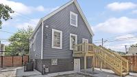 May Private Loft Apartment - 15 Min from Downtown - B&B