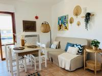 First Line Sea View Apartment Caravella - Chambres d’hôtes