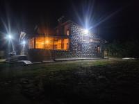 Kuriahs FarmHouse - B&B Naivasha