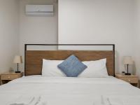 CozySuites NLG - Modern 1BR condo #34 - B&B